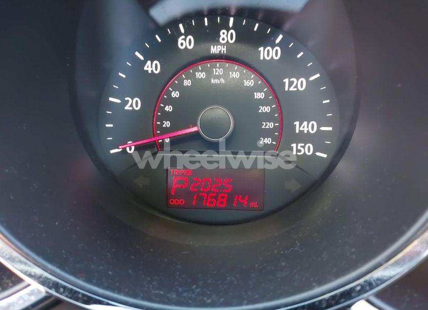 Photo 7 of 2011 Kia Sorento EX (VIN 5XYKUDA18BG121870)