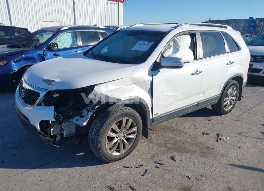 Photo 2 of 2011 Kia Sorento EX V6 (VIN 5XYKUDA20BG061544)