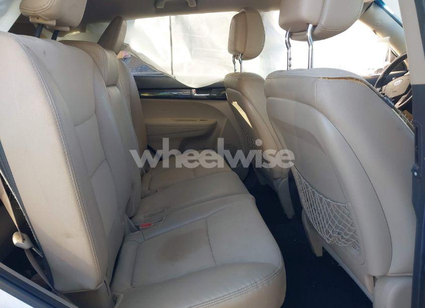 Photo 8 of 2011 Kia Sorento EX V6 (VIN 5XYKUDA20BG061544)