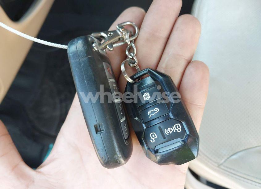 Photo 11 of 2012 Kia Sorento EX V6 (VIN 5XYKUDA20CG199800)