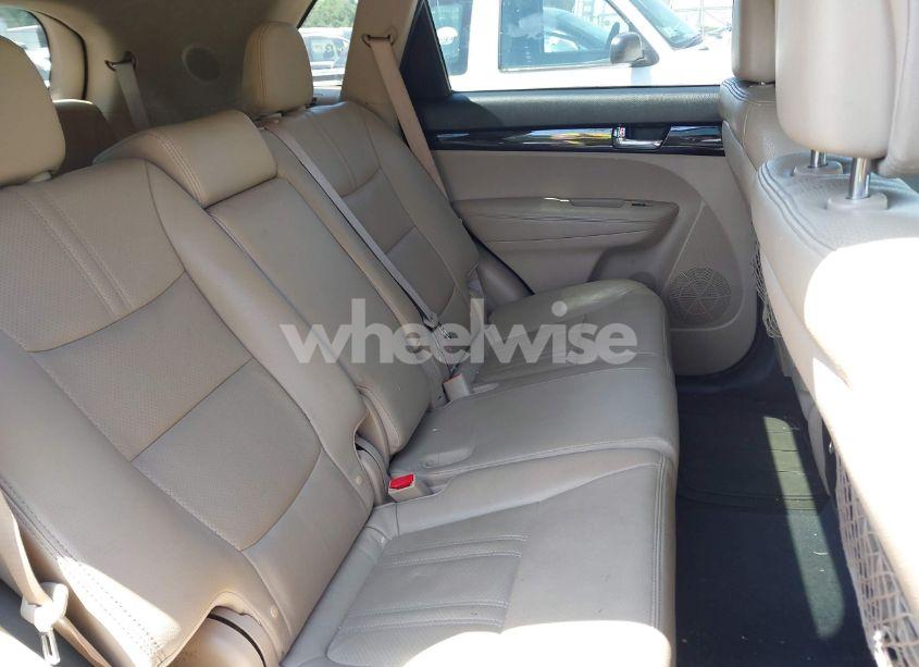 Photo 8 of 2012 Kia Sorento EX V6 (VIN 5XYKUDA20CG199800)