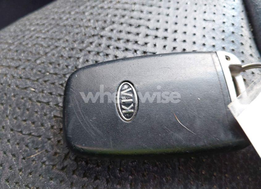 Photo 11 of 2012 Kia Sorento EX V6 (VIN 5XYKUDA20CG206132)