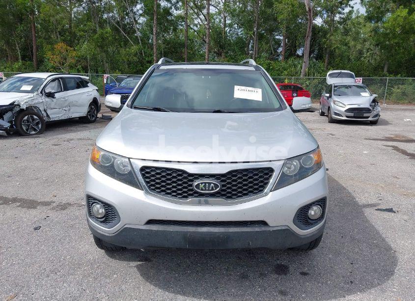 Photo 12 of 2012 Kia Sorento EX V6 (VIN 5XYKUDA20CG206132)