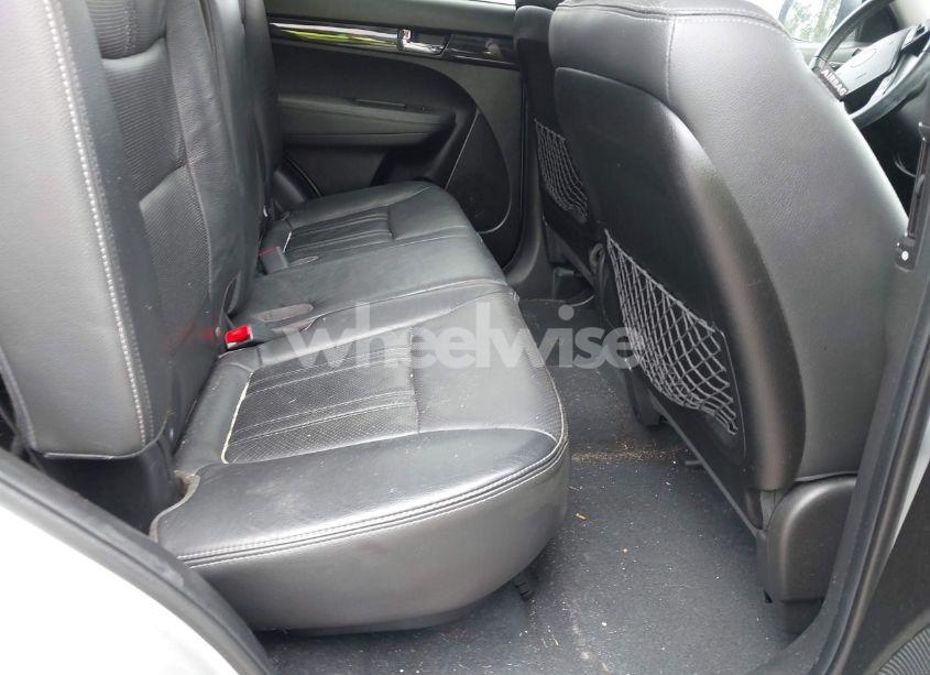 Photo 8 of 2012 Kia Sorento EX V6 (VIN 5XYKUDA20CG206132)