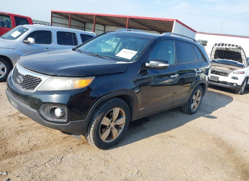 Photo 2 of 2012 Kia Sorento EX V6 (VIN 5XYKUDA20CG206695)