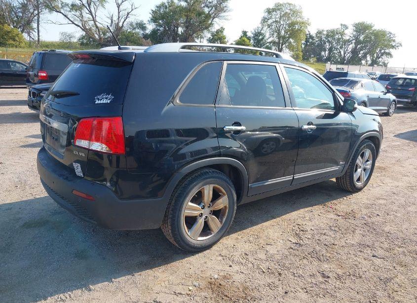 Photo 4 of 2012 Kia Sorento EX V6 (VIN 5XYKUDA20CG206695)