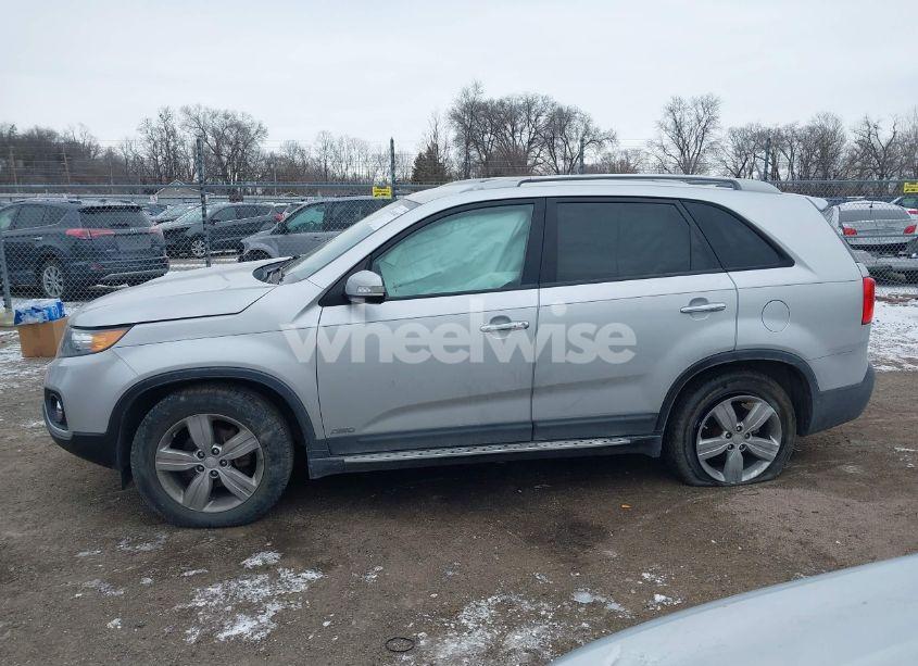 Photo 14 of 2012 Kia Sorento EX V6 (VIN 5XYKUDA20CG284796)