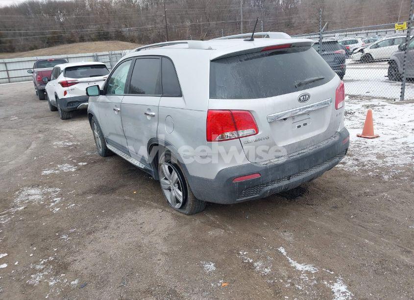 Photo 3 of 2012 Kia Sorento EX V6 (VIN 5XYKUDA20CG284796)