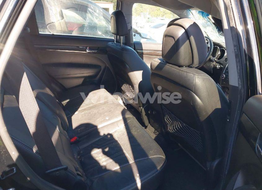 Photo 8 of 2013 Kia Sorento EX V6 (VIN 5XYKUDA22DG412022)