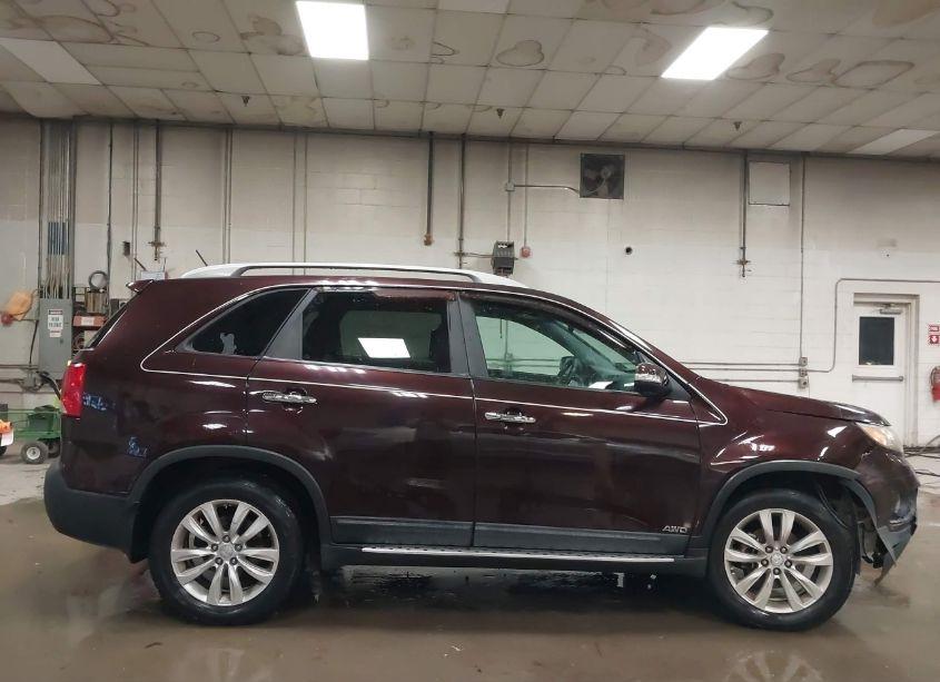 Photo 14 of 2011 Kia Sorento EX V6 (VIN 5XYKUDA23BG090584)