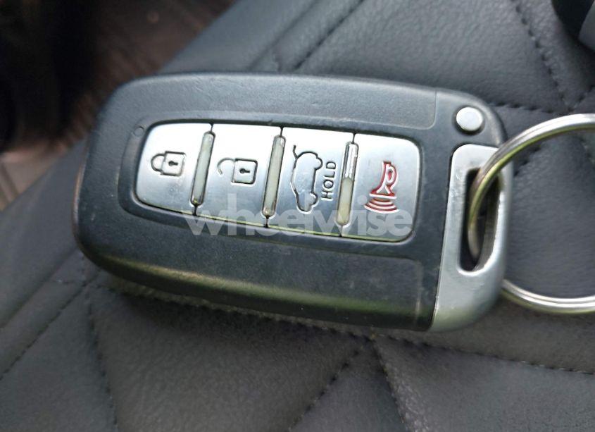 Photo 11 of 2011 Kia Sorento EX V6 (VIN 5XYKUDA24BG080632)