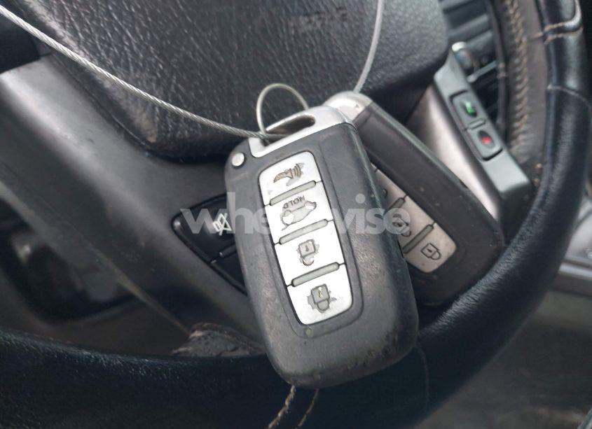 Photo 11 of 2011 Kia Sorento EX V6 (VIN 5XYKUDA24BG155586)