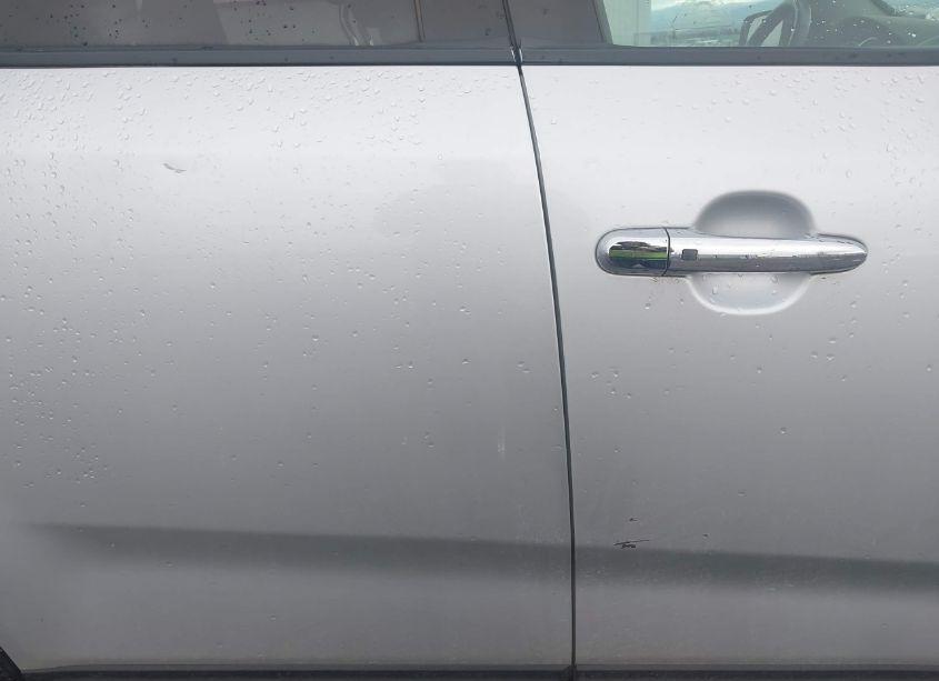 Photo 17 of 2011 Kia Sorento EX V6 (VIN 5XYKUDA25BG038535)