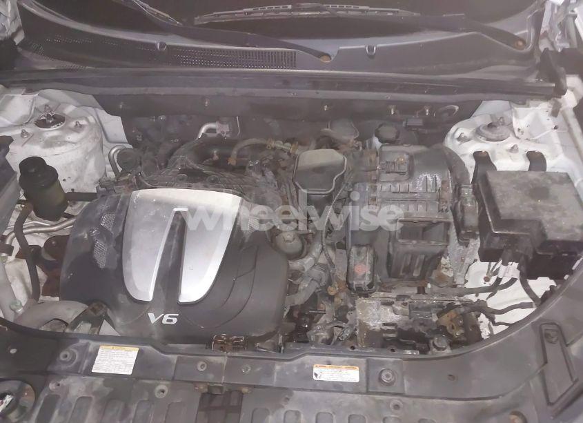 Photo 10 of 2011 Kia Sorento EX V6 (VIN 5XYKUDA25BG060096)