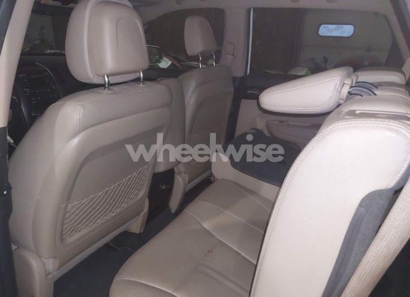 Photo 8 of 2011 Kia Sorento EX V6 (VIN 5XYKUDA25BG060096)