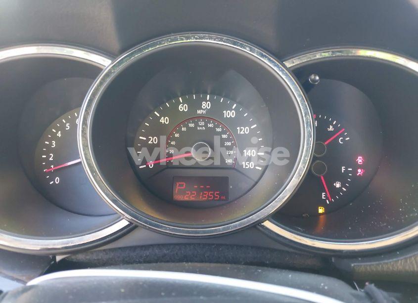 Photo 7 of 2011 Kia Sorento EX V6 (VIN 5XYKUDA25BG093924)