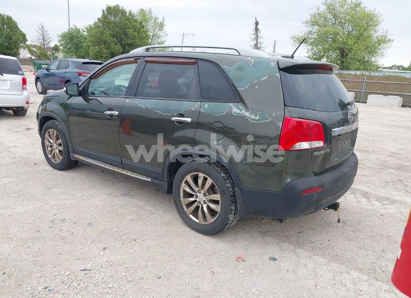 Photo 3 of 2011 Kia Sorento EX V6 (VIN 5XYKUDA25BG106851)