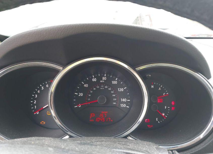 Photo 7 of 2011 Kia Sorento EX V6 (VIN 5XYKUDA25BG179654)