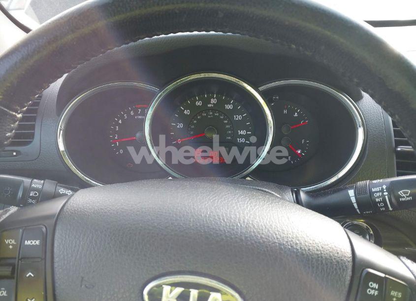 Photo 7 of 2012 Kia Sorento EX V6 (VIN 5XYKUDA25CG247954)