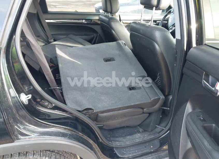 Photo 8 of 2012 Kia Sorento EX V6 (VIN 5XYKUDA25CG247954)