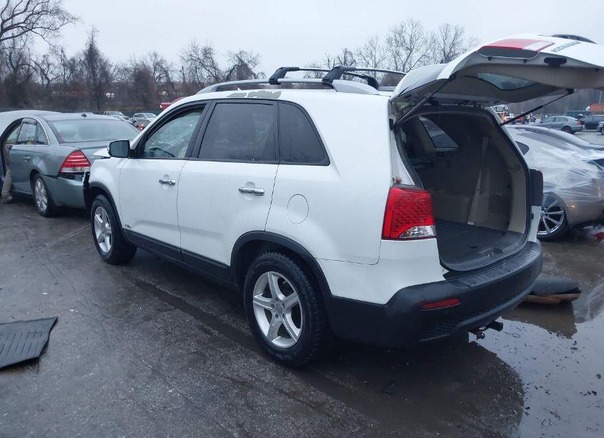Photo 3 of 2013 Kia Sorento EX V6 (VIN 5XYKUDA25DG347005)