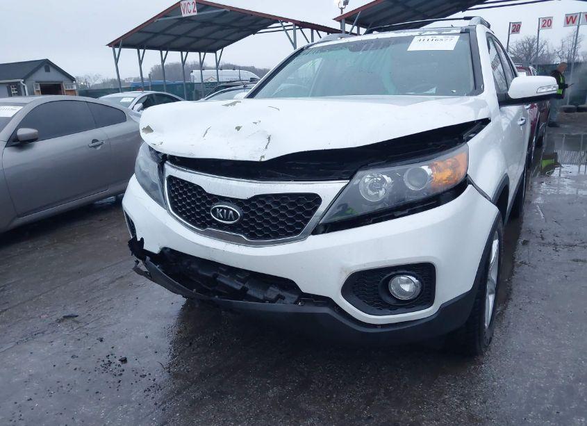 Photo 6 of 2013 Kia Sorento EX V6 (VIN 5XYKUDA25DG347005)