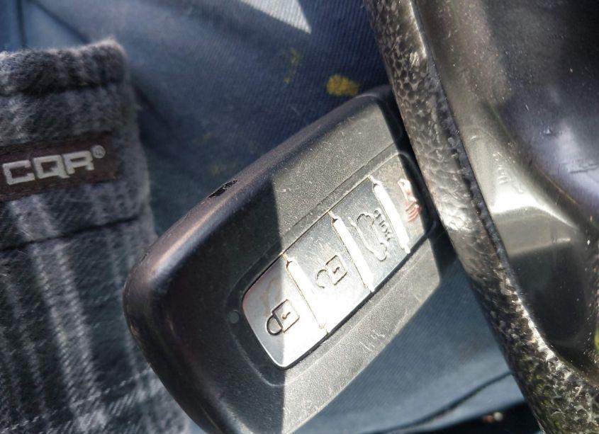 Photo 11 of 2011 Kia Sorento EX V6 (VIN 5XYKUDA26BG043386)