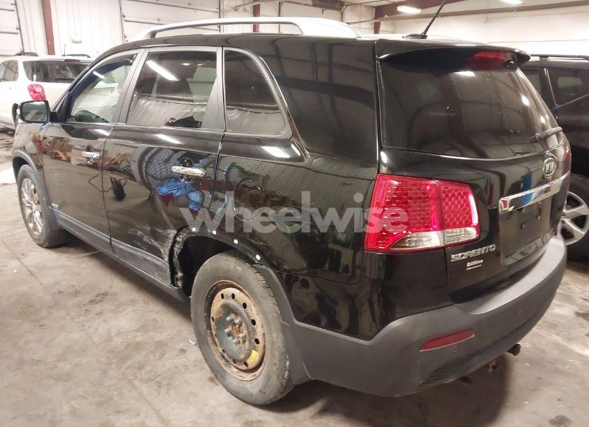 Photo 3 of 2011 Kia Sorento EX V6 (VIN 5XYKUDA26BG079014)