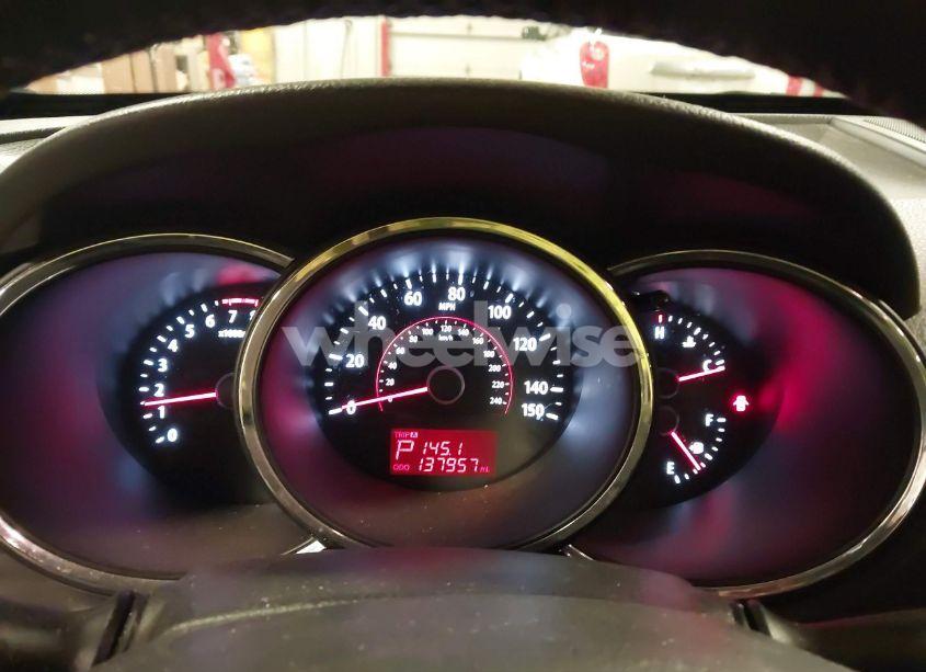 Photo 7 of 2011 Kia Sorento EX V6 (VIN 5XYKUDA26BG079014)