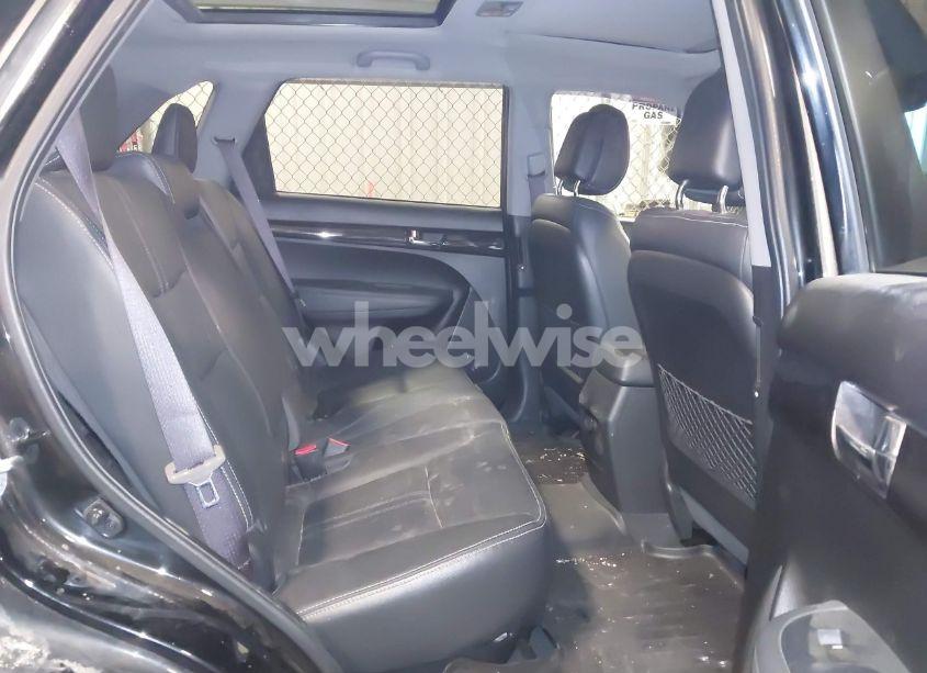 Photo 8 of 2011 Kia Sorento EX V6 (VIN 5XYKUDA26BG079014)