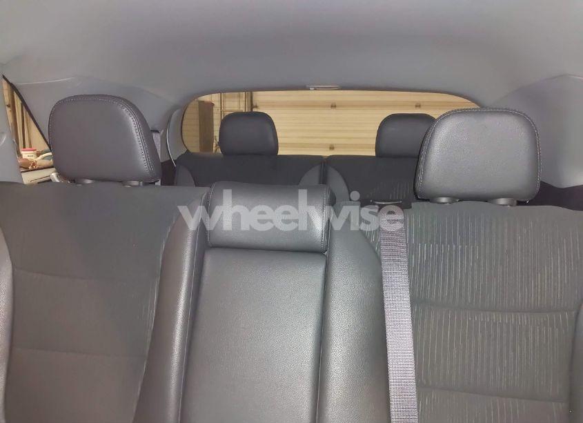 Photo 8 of 2011 Kia Sorento EX V6 (VIN 5XYKUDA27BG043073)