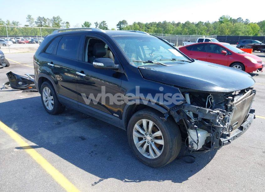 2011 Kia Sorento EX V6 (VIN 5XYKUDA27BG053442) main photo