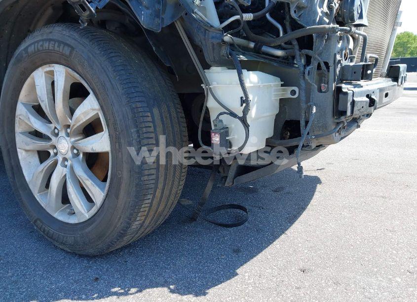 Photo 13 of 2011 Kia Sorento EX V6 (VIN 5XYKUDA27BG053442)