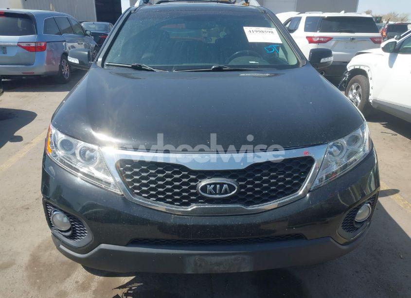 Photo 12 of 2012 Kia Sorento EX V6 (VIN 5XYKUDA27CG211991)