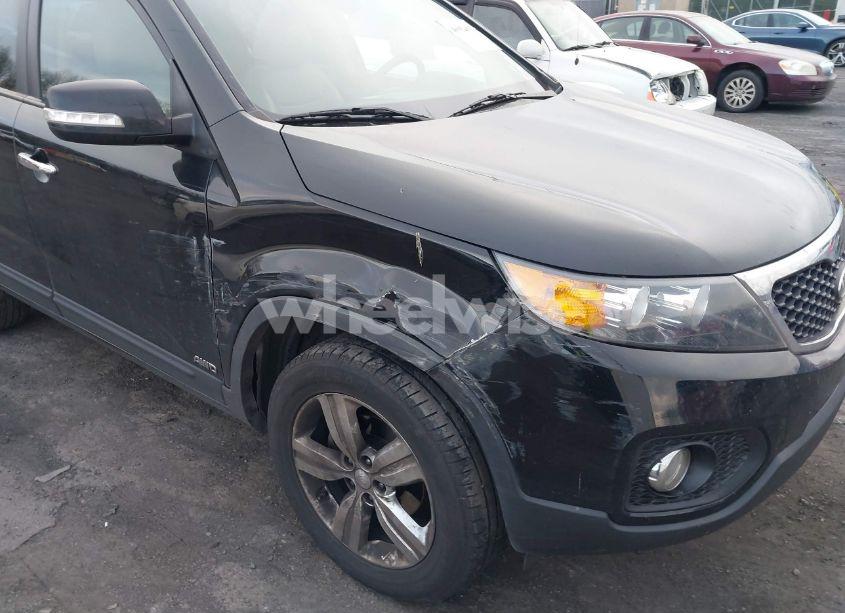 Photo 6 of 2013 Kia Sorento EX V6 (VIN 5XYKUDA27DG413537)