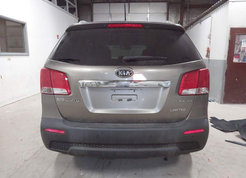 Photo 16 of 2011 Kia Sorento EX V6 (VIN 5XYKUDA28BG103992)