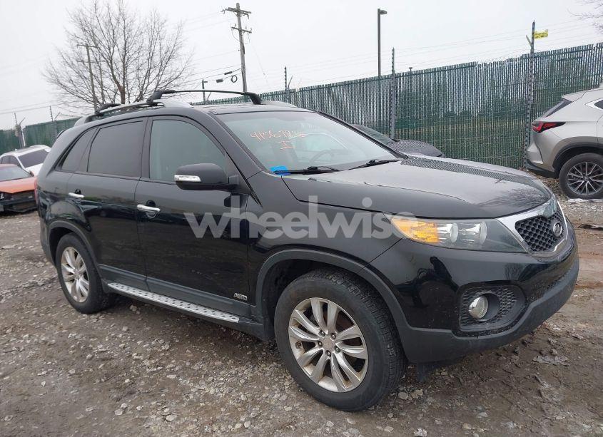 Photo 6 of 2011 Kia Sorento EX V6 (VIN 5XYKUDA28BG161746)