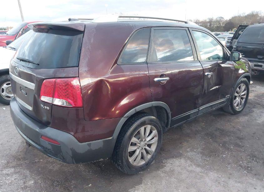 Photo 4 of 2011 Kia Sorento EX V6 (VIN 5XYKUDA29BG061655)