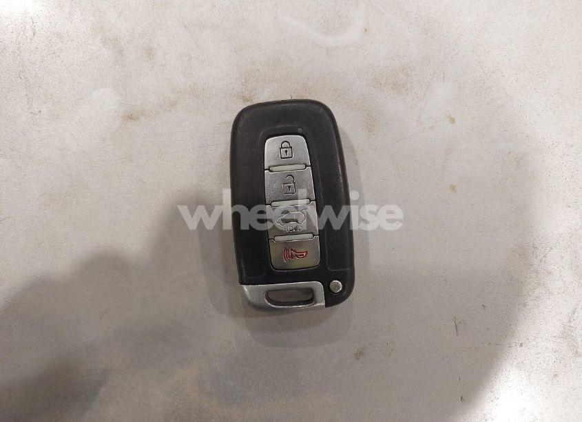 Photo 11 of 2011 Kia Sorento EX V6 (VIN 5XYKUDA29BG062675)