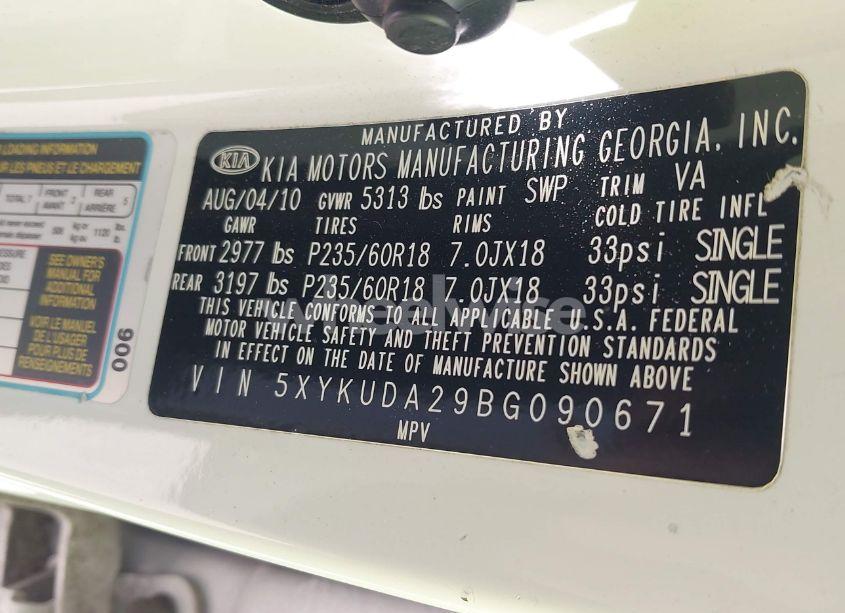 Photo 9 of 2011 Kia Sorento EX V6 (VIN 5XYKUDA29BG090671)