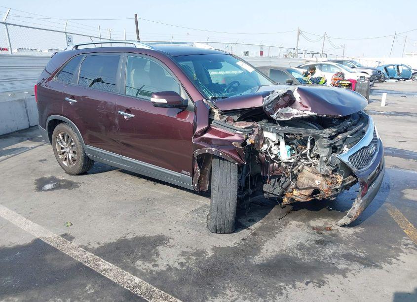 2011 Kia Sorento EX V6 (VIN 5XYKUDA29BG149783) main photo