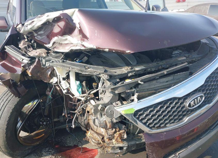 Photo 6 of 2011 Kia Sorento EX V6 (VIN 5XYKUDA29BG149783)