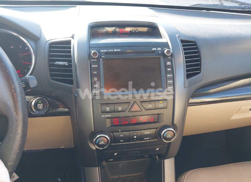 Photo 17 of 2012 Kia Sorento EX (VIN 5XYKUDA66CG252227)