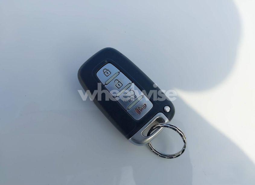 Photo 11 of 2012 Kia Sorento EX (VIN 5XYKUDA67CG307073)