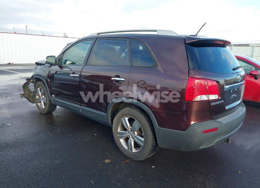 Photo 3 of 2012 Kia Sorento EX (VIN 5XYKUDA67CG307073)