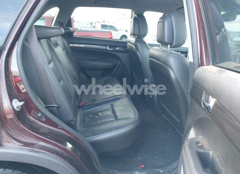 Photo 8 of 2012 Kia Sorento EX (VIN 5XYKUDA67CG307073)