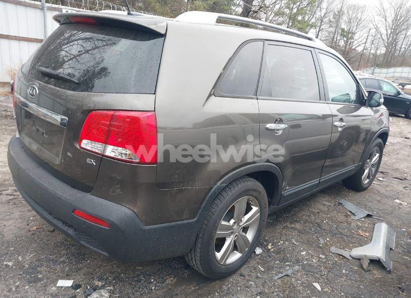 Photo 4 of 2012 Kia Sorento EX (VIN 5XYKUDA6XCG293296)