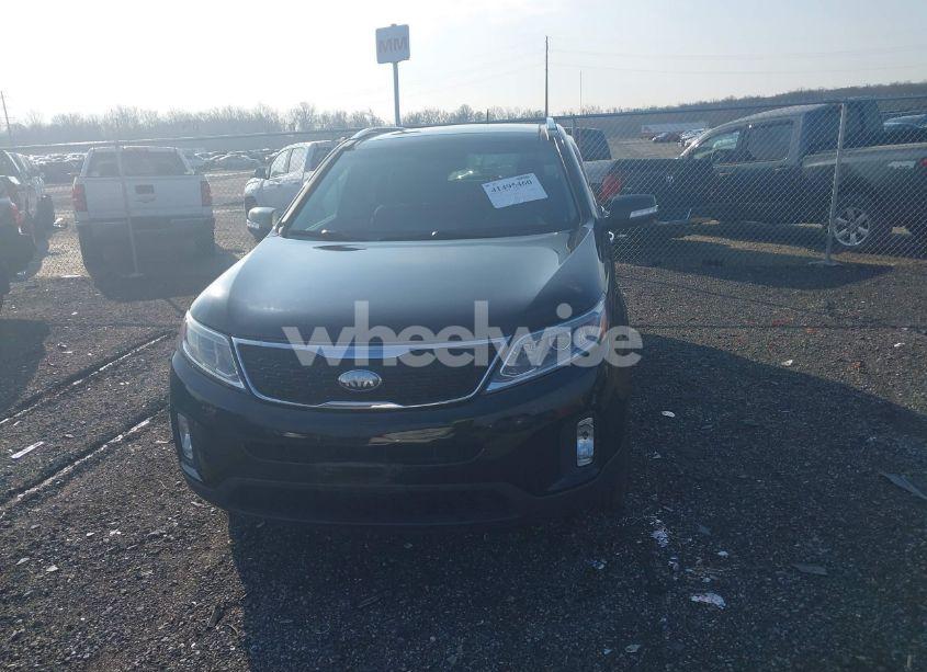 Photo 12 of 2014 Kia Sorento EX V6 (VIN 5XYKUDA70EG459014)