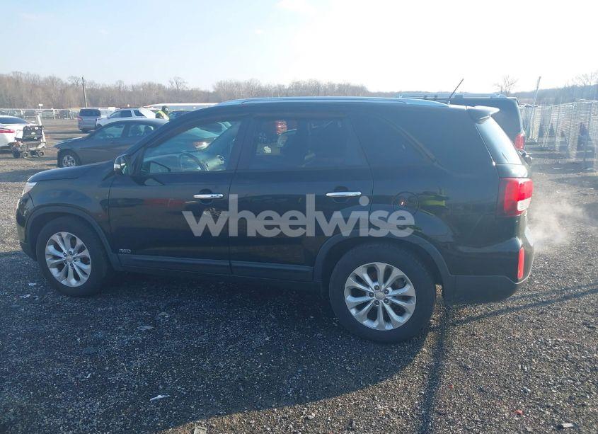 Photo 14 of 2014 Kia Sorento EX V6 (VIN 5XYKUDA70EG459014)