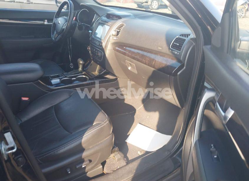 Photo 5 of 2014 Kia Sorento EX V6 (VIN 5XYKUDA70EG459014)